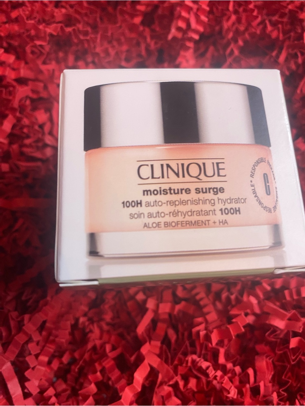 Clinique Moisture Surge Hydrating Gel-Cream - Pink & Silver - Picture 4 of 7